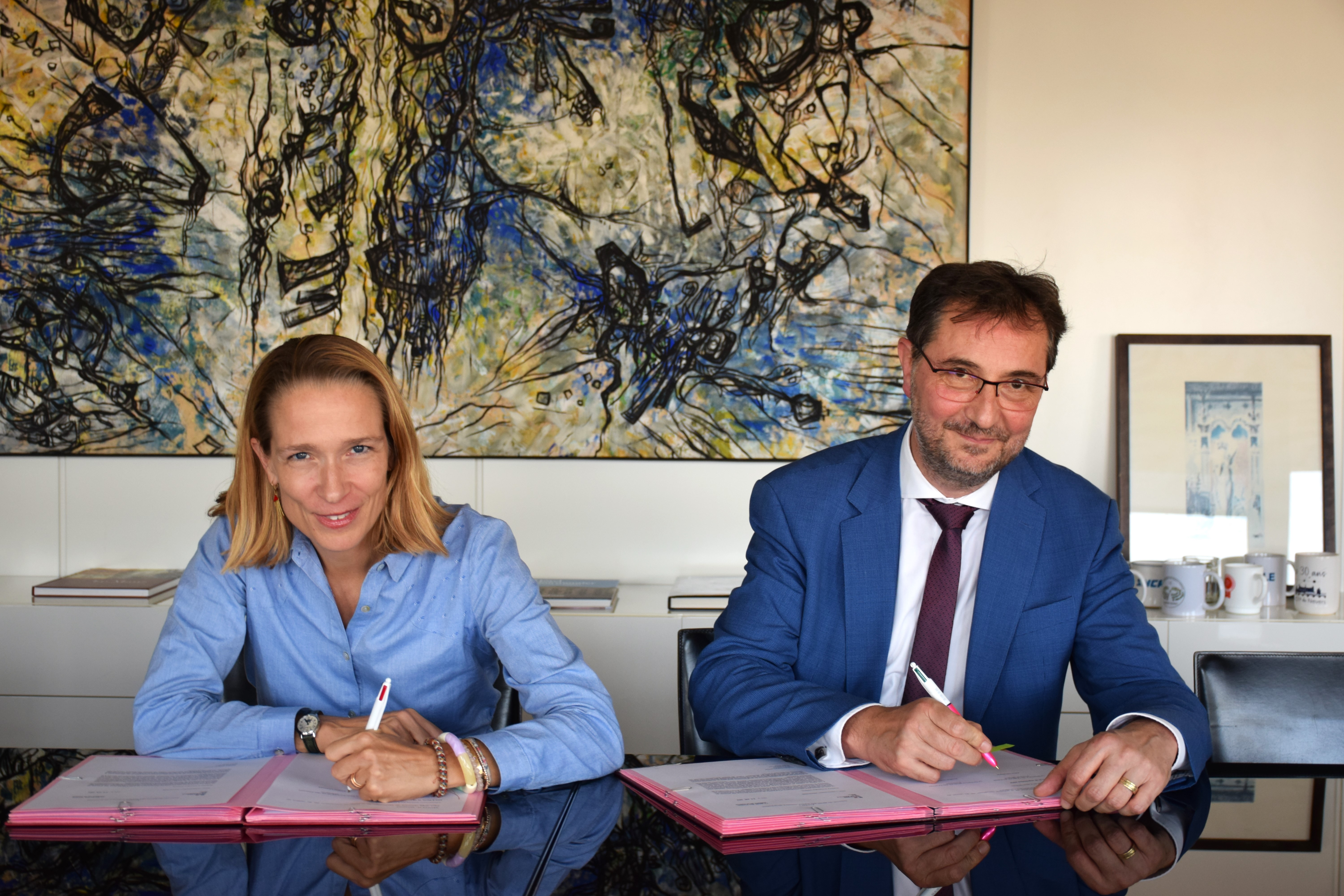 Amélie Verdier, directrice générale des Finances publiques, et Albin Heuman, directeur de l’Agence du travail d’intérêt général et de l’insertion professionnelle (Atigip)