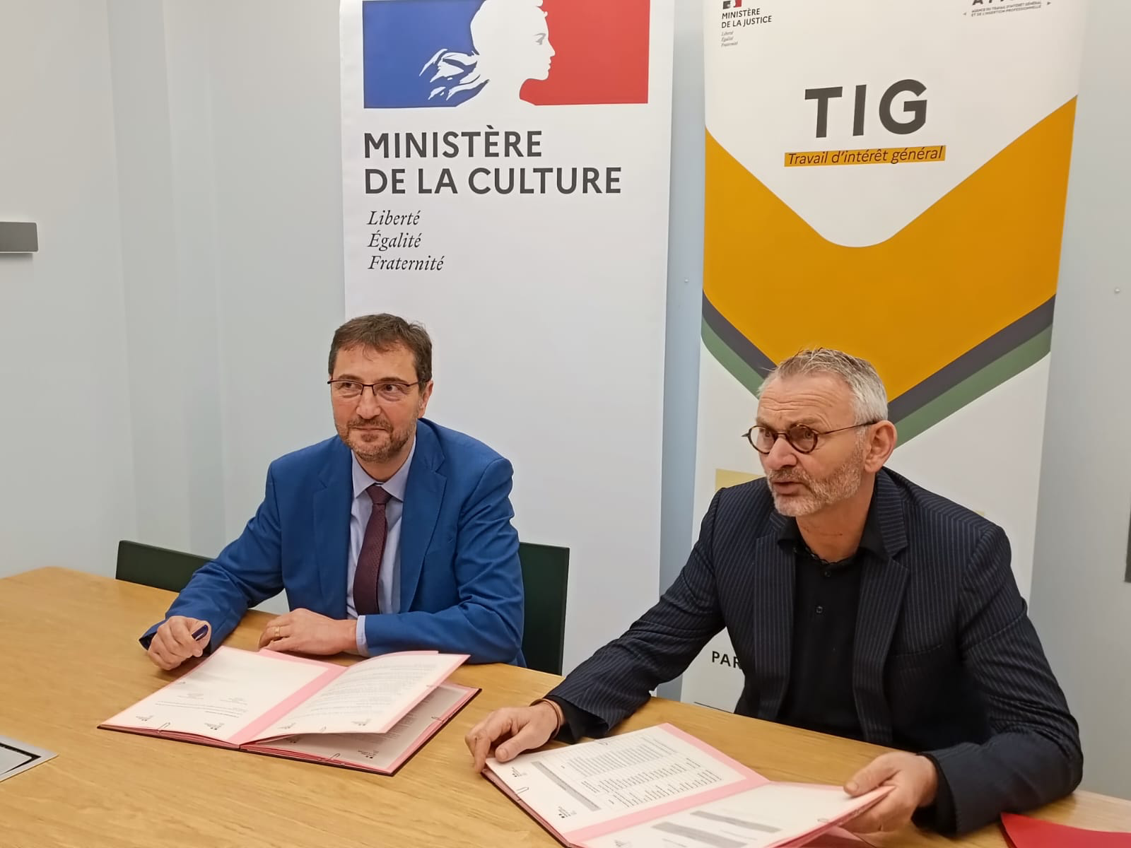 Albin Heuman, directeur de l’Atigip et Noël Corbin, délégué général à la transmission, aux territoires et à la démocratie culturelle