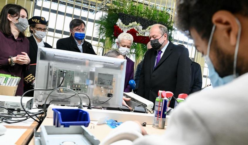 Visite ministérielle à la la maison d'arrêt d'Amiens, au sein de la SIAE Wallbreaker